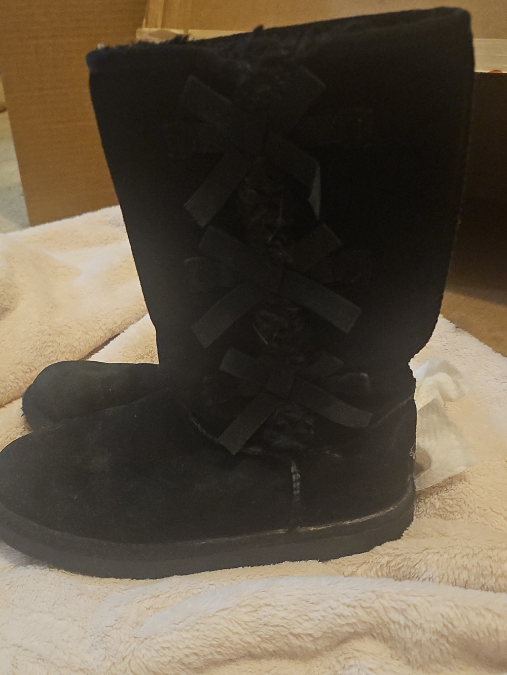 Womens Koolaburra Black Mid-Calf Bow-Accent Winter Boots